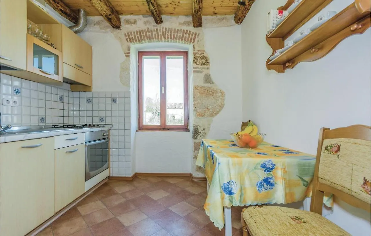 Pet Friendly Apartment In Vrsar With Wifi Croacia