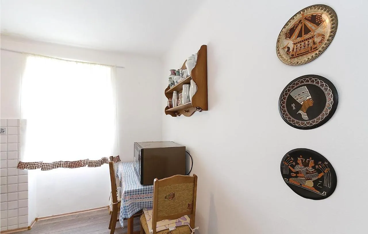 Pet Friendly Apartment In Vrsar With Wifi